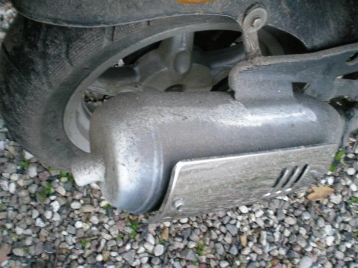 Daelim S-five SOLGT - Udstædningen med lidt hvis maling på :D billede 16