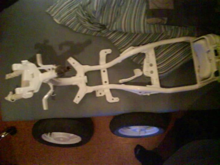 Yamaha JOG AS. SOLG OG SAVNET! - undskyld kvaliteten, men der skulle lidt nye billeder ind :) billede 1