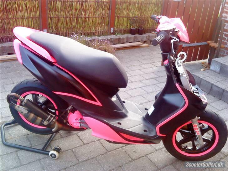 Yamaha Jog RR |.| PINKY |.| VæK billede 2