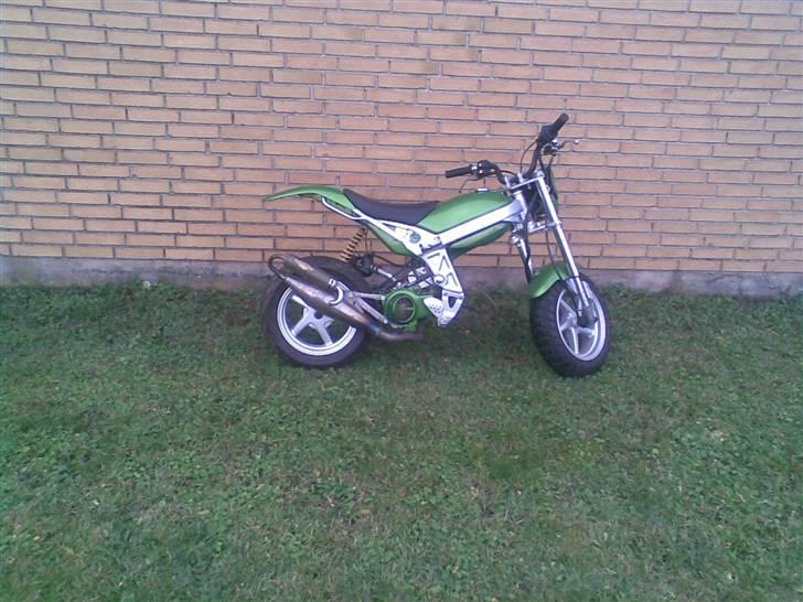 Suzuki Street Magic SOLGT billede 1