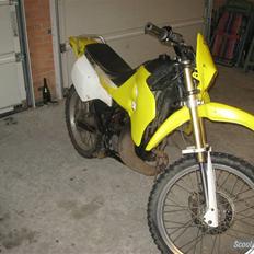 Suzuki Rmx<3 BYTTET TIL JOG!
