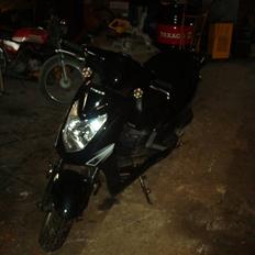 Kymco Agility black edition