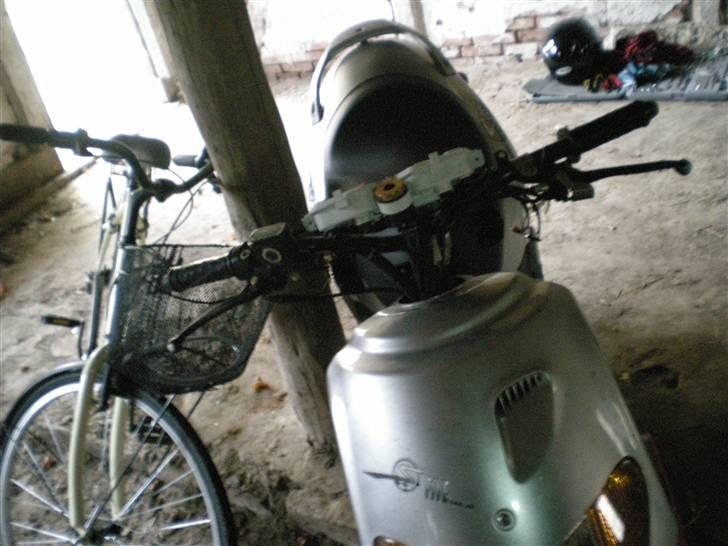 Daelim S-five SOLGT - lidt alla bart styr skulle prøves :D billede 18