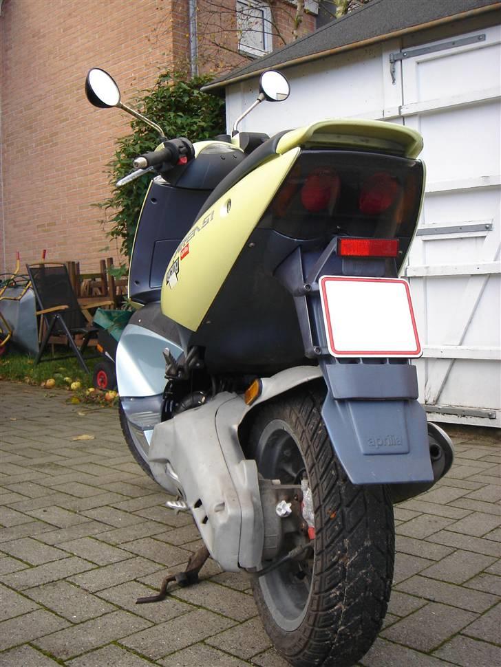 Aprilia Area 51 - indbyggede blink i baglygte, nice :D billede 6