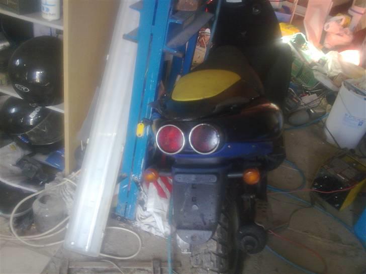 Aprilia SR50 Stealth SOLGT billede 4