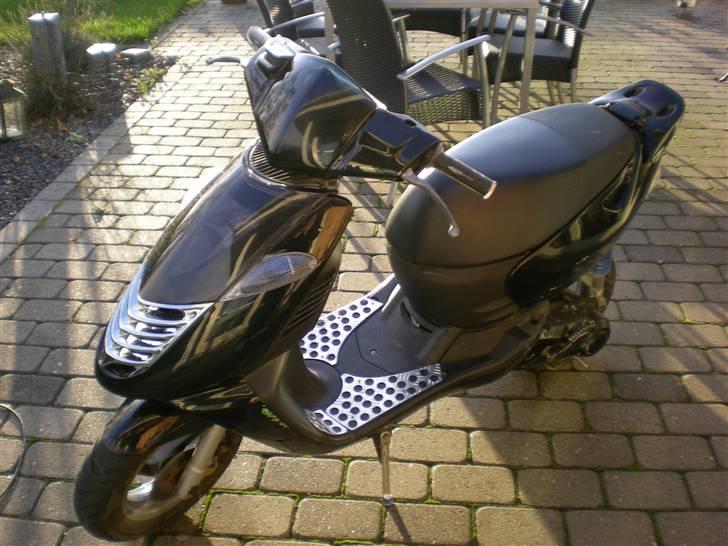 Aprilia Sonic billede 2