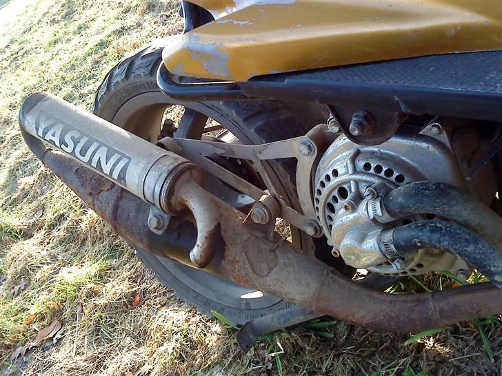 Yamaha aerox byt til hot  billede 3