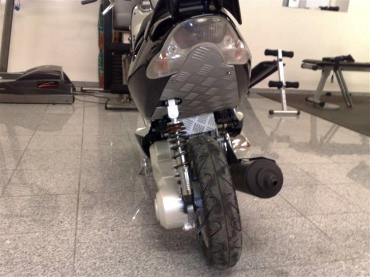 Aprilia sonic SOLGT billede 4