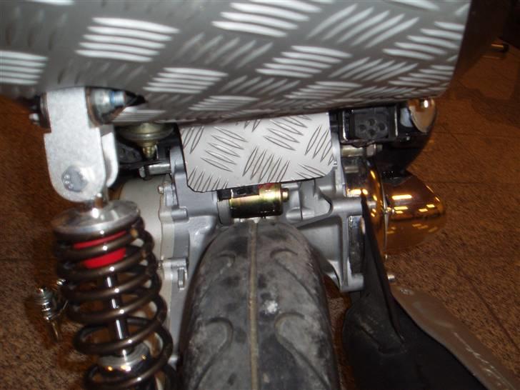 Aprilia sonic SOLGT billede 9