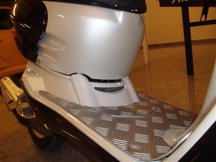 Aprilia sonic SOLGT billede 14