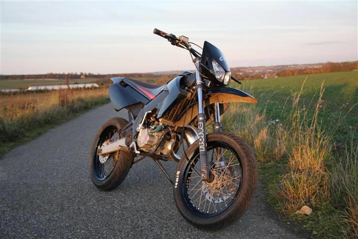 Derbi senda sm Xtreme (SOLGT) billede 3