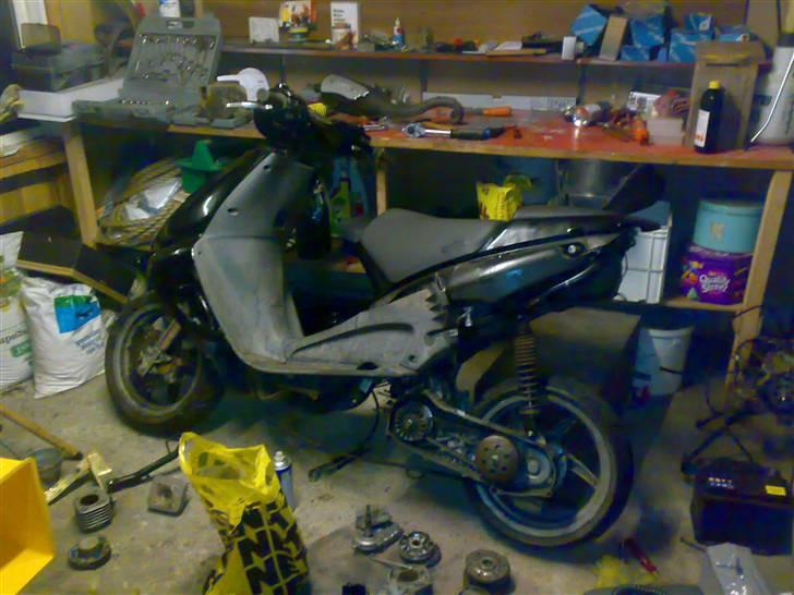 Aprilia SR 50 Tilsalg - Under ombygning billede 8