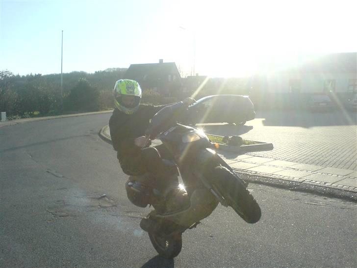 Aprilia rally ac total skadet. billede 1