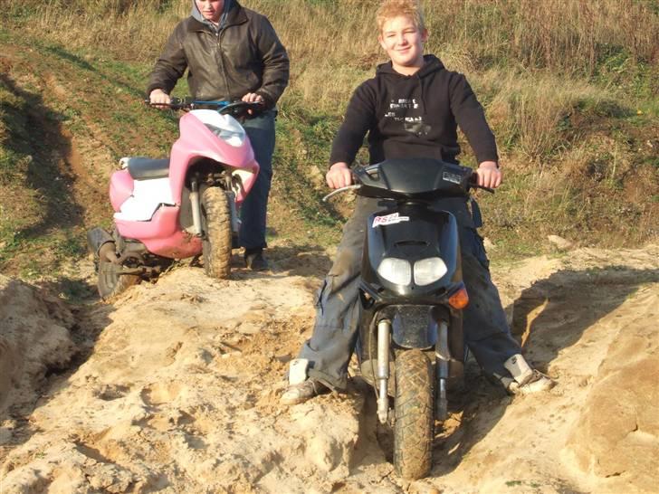 Aprilia rally ac total skadet. billede 2