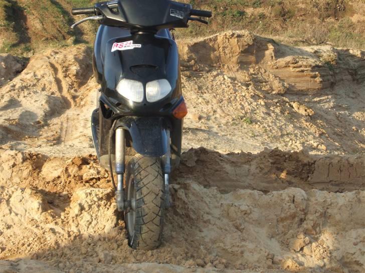 Aprilia rally ac total skadet. billede 3