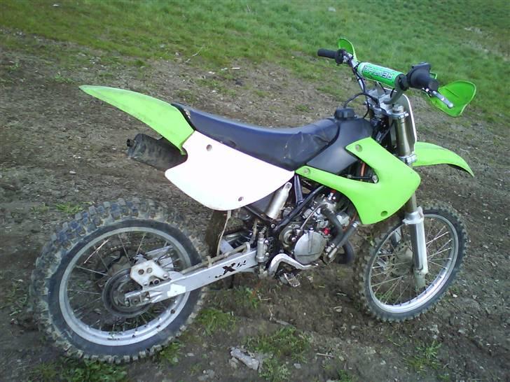 Kawasaki kx 85 BYTTET - jomfru tur efter renovering og lakering billede 8