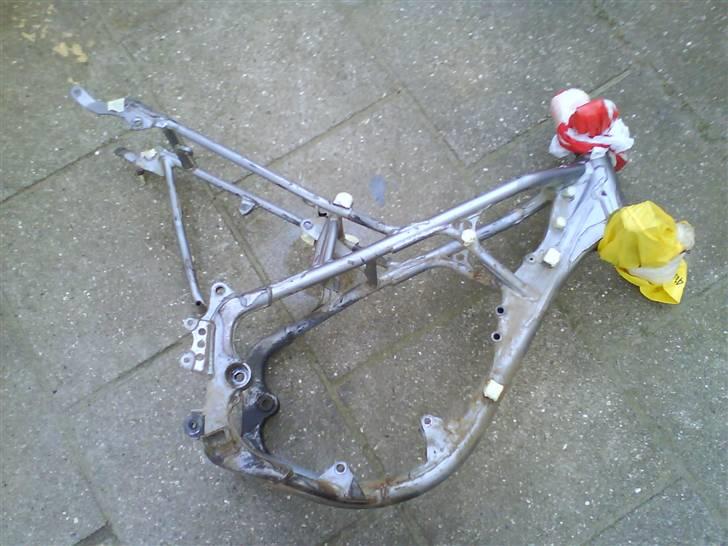 Kawasaki kx 85 BYTTET - klar til sandblæsning billede 10