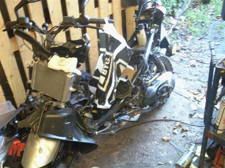 Peugeot Speedfight 2 lc - ....fra en anden vinkel... 8-] billede 3