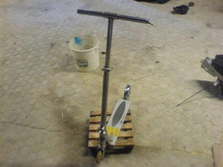 MiniBike 49 cc solgt - Forfra billede 3