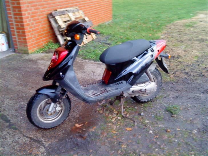 PGO hot 50  billede 1