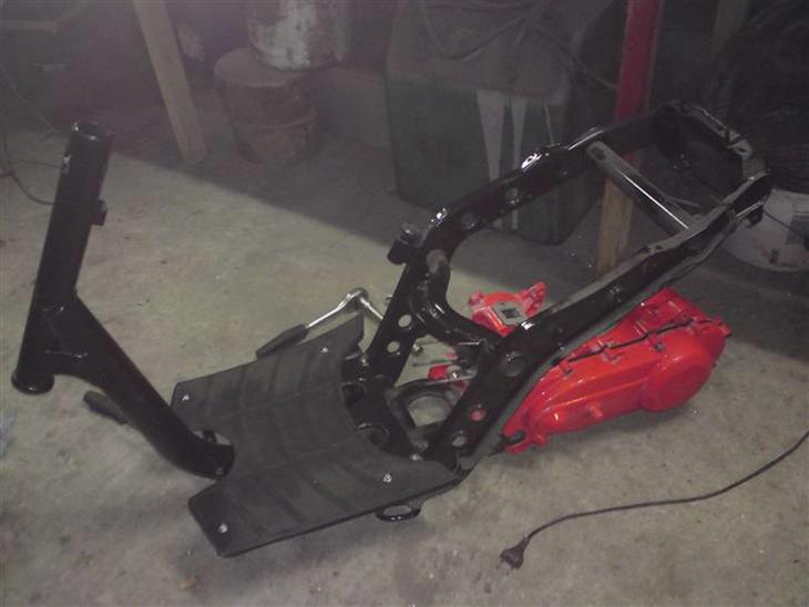 {{currentPhoto.altText}} billede {{currentPhoto.number}}