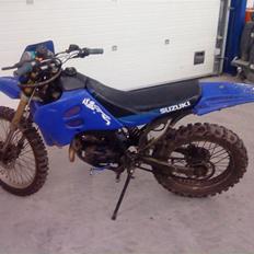 Suzuki rmx
