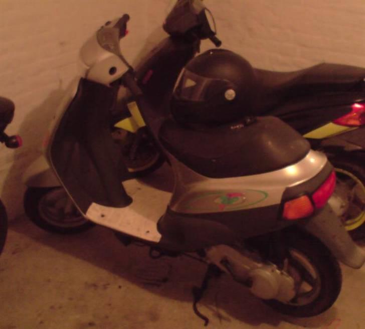 Piaggio Zip - STJÅLET billede 1