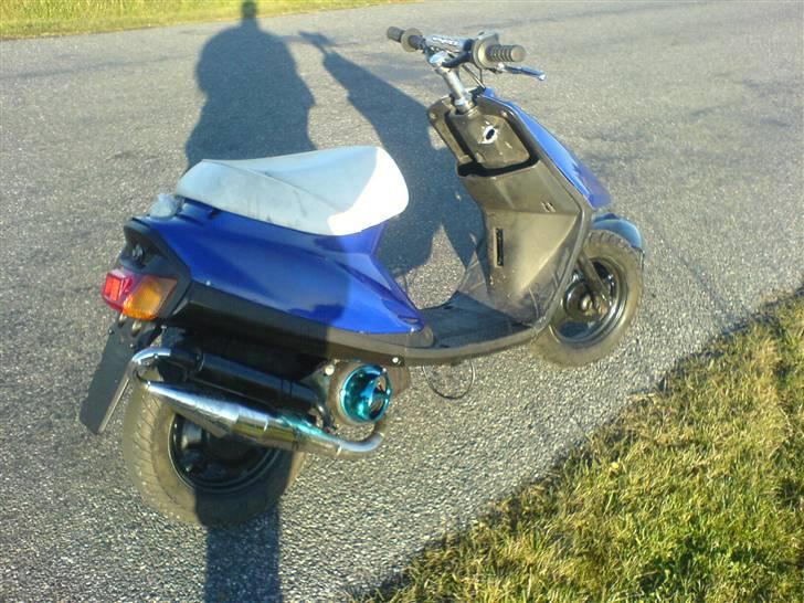 Yamaha jog (solgt) billede 2