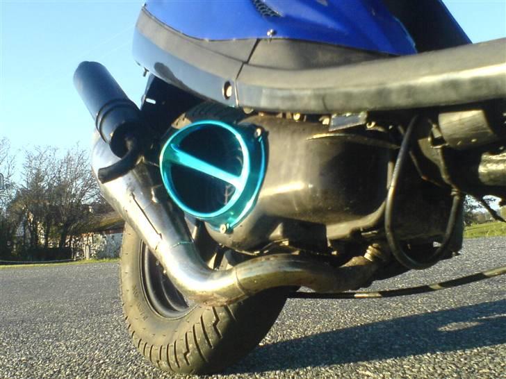 Yamaha jog (solgt) billede 6