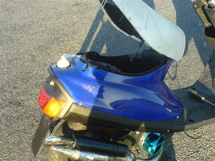 Yamaha jog (solgt) billede 8