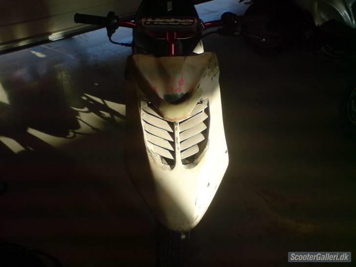 Yamaha Jog As FØR [Udsolgt] - den er skilt nu . vent til den er færdig billede 2