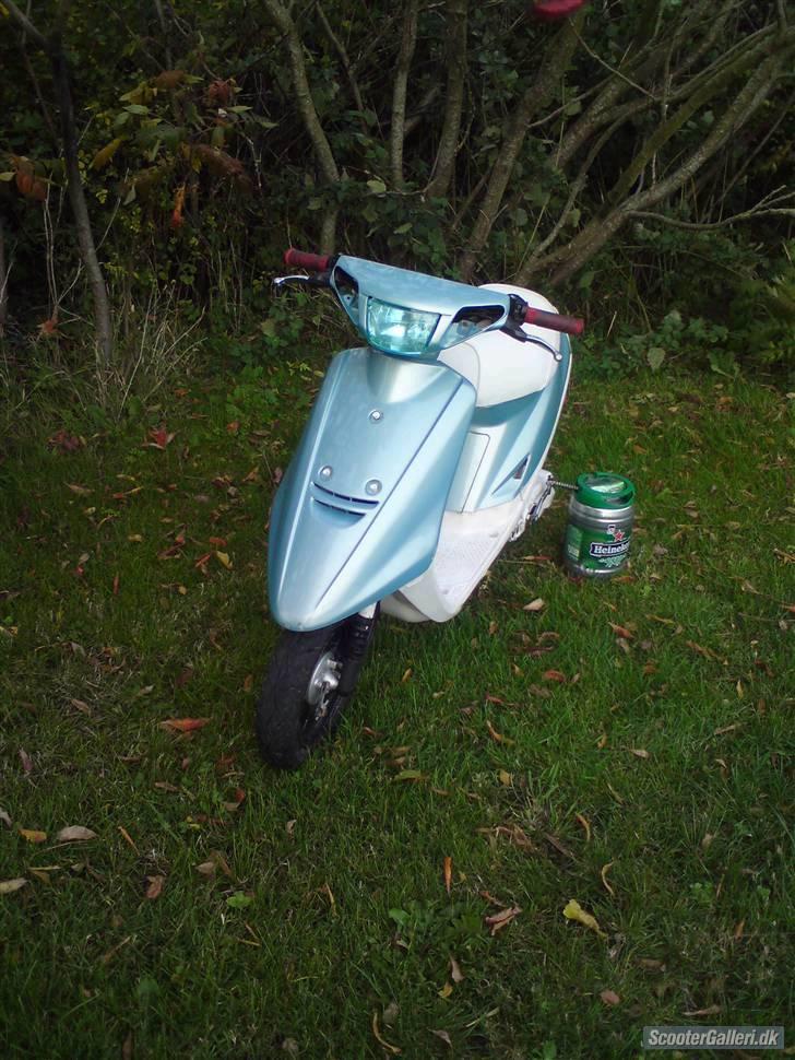 Yamaha jog as (Byttet) - Gamle ejers billed der kommer andre ind som jeg har taget:) billede 1