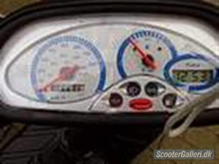 Piaggio Typhoon - BYTTET billede 6