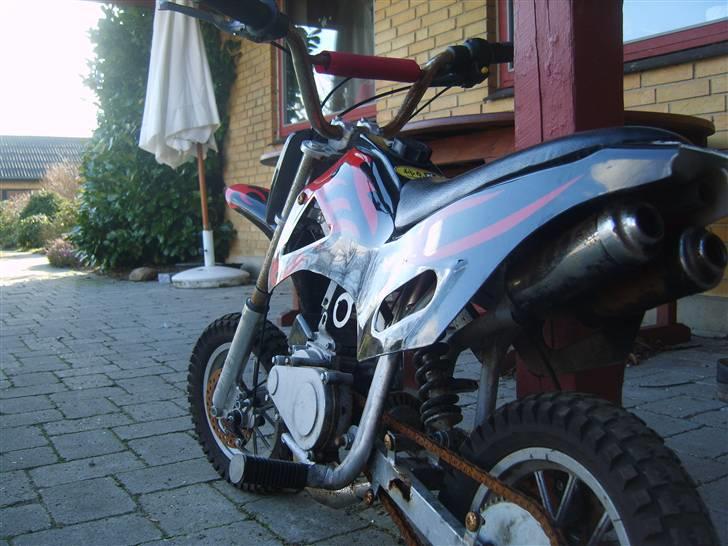 MiniBike 49cc børnecrosser -BYTTET billede 4