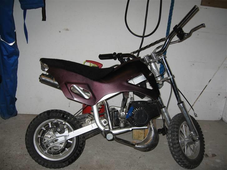 MiniBike 47cc - 47cc pocketbike billede 1
