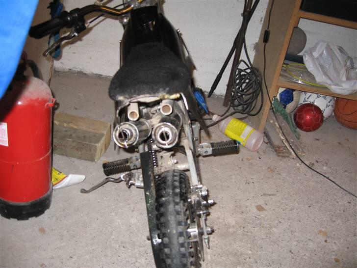 MiniBike 47cc - bagenden, 2 udstødninger, skal laves om til 1. billede 4