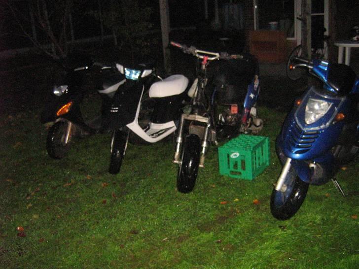 Yamaha Jog Fs - Drengene samlet hos mig :P billede 4