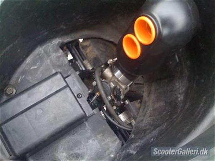 Yamaha Jog R - (Vinnie) Solgt... billede 6