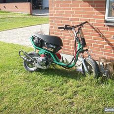 Aprilia sonic/ VÆK