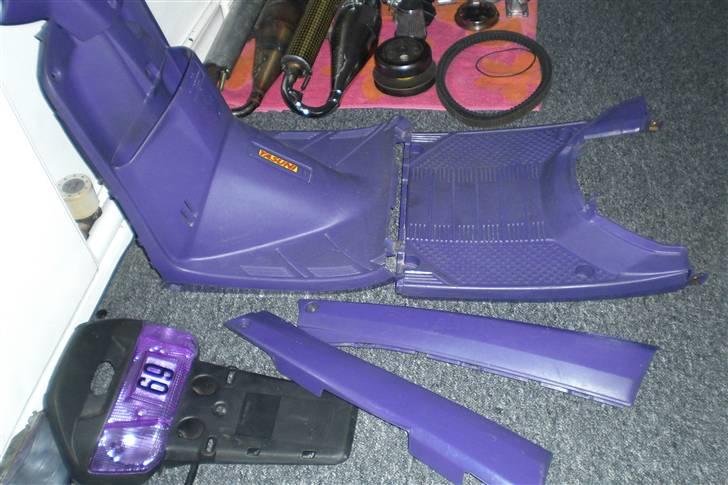 Yamaha Jog'Rox Lc ÐÐ>>Slogt ;(<< - Mine elskede lilla inderskjolde og glas, hehe. :D  billede 10