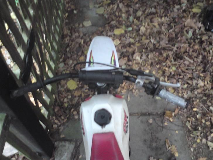 Yamaha Pw 80( SOLGT - Ovenfra billede 8