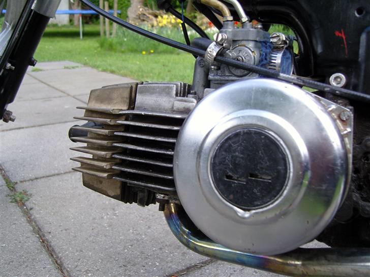 Puch Maxi P1 SOLGT - udst røret har været en lille smule varmt xD  billede 5