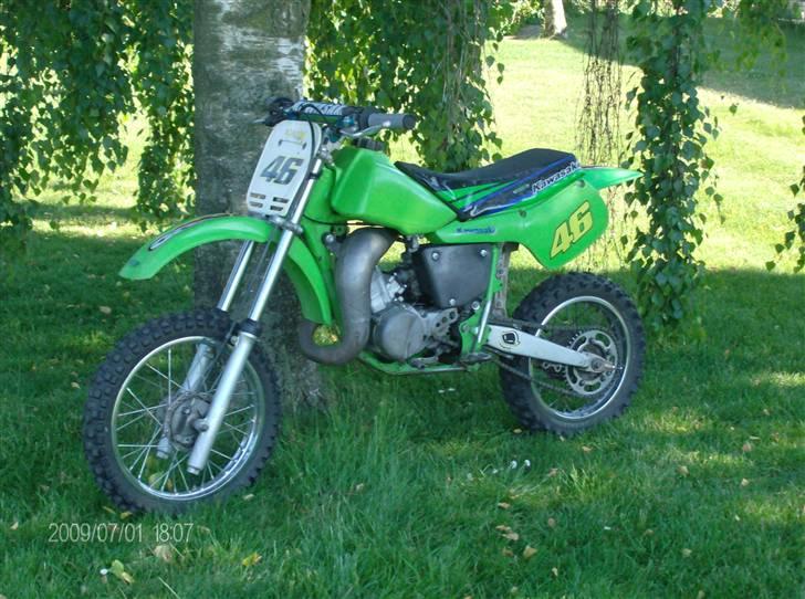 Kawasaki KX 65ccm solgt  - med det nyen styr på  billede 2