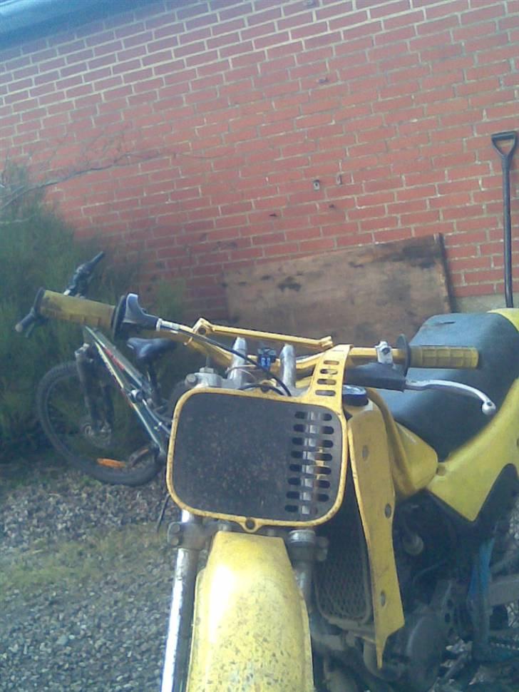 Suzuki RM80 billede 16