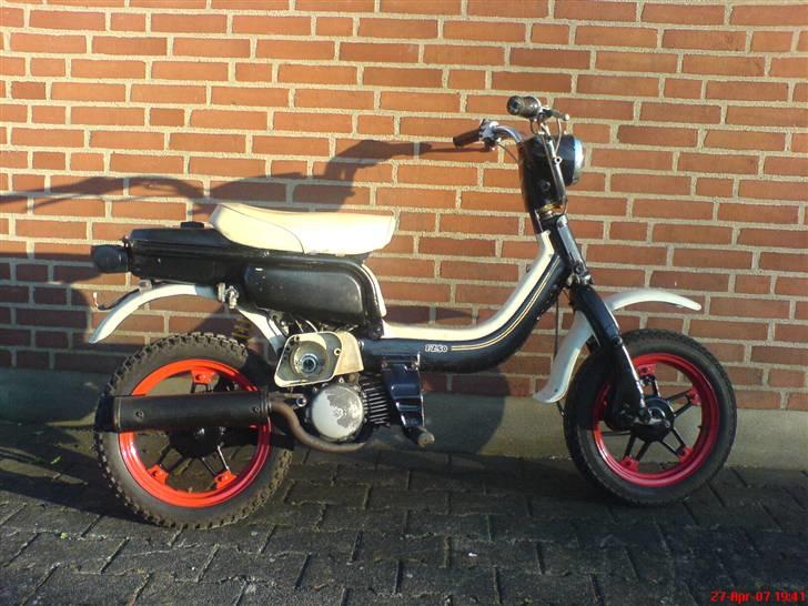 Suzuki FZ50     SOLGT billede 1