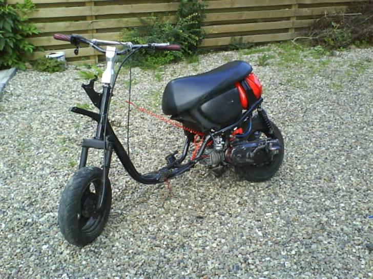 Yamaha Jog space billede 11