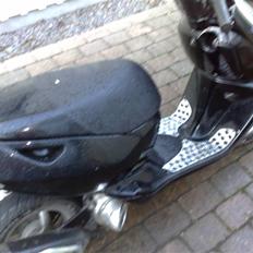 Aprilia sonic  ((( SOLGT )))