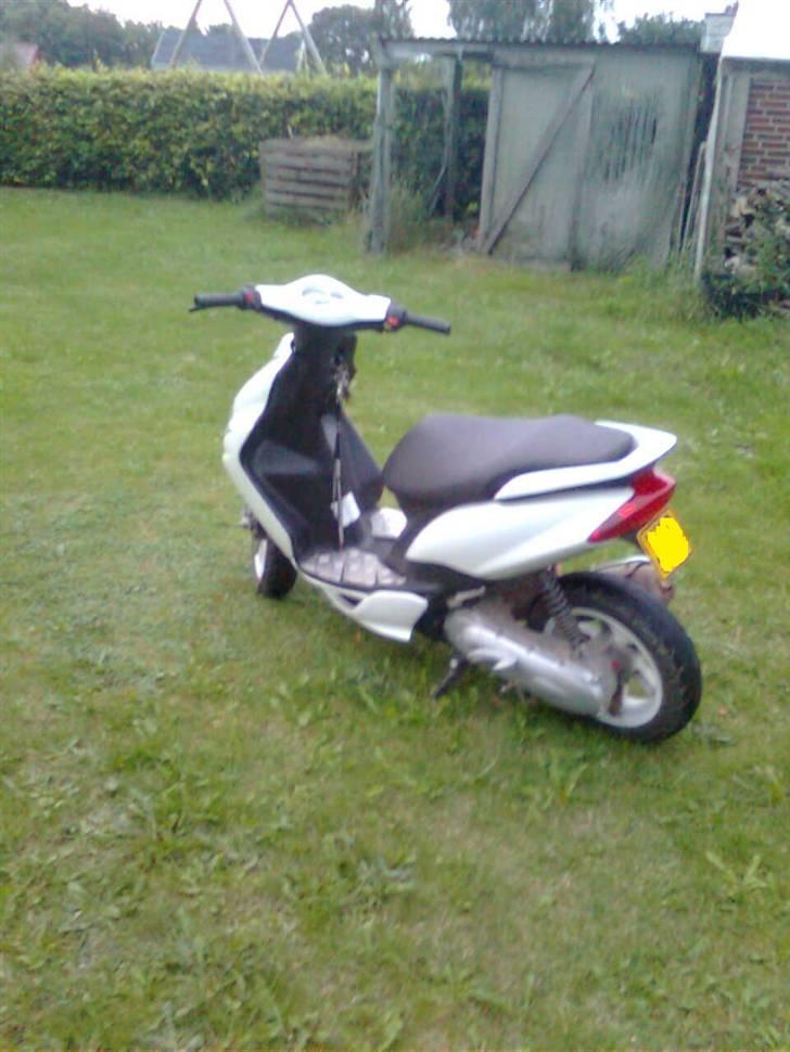 Yamaha Jog R SOLGT :(  - Som den står nu med de hvide skjolde billede 14