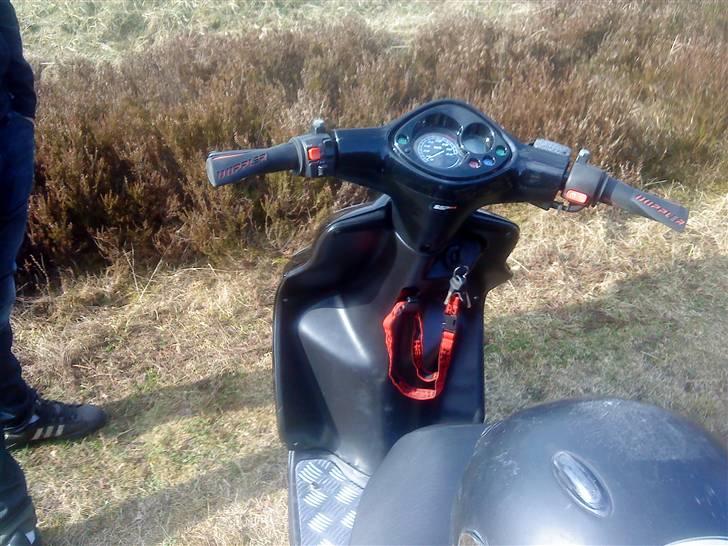 Yamaha Jog R -SOLGT. savner den. billede 6