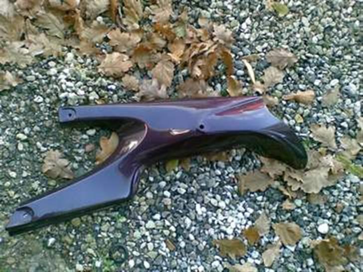 Aprilia Rs50 - skal lige males blank sorte billede 3